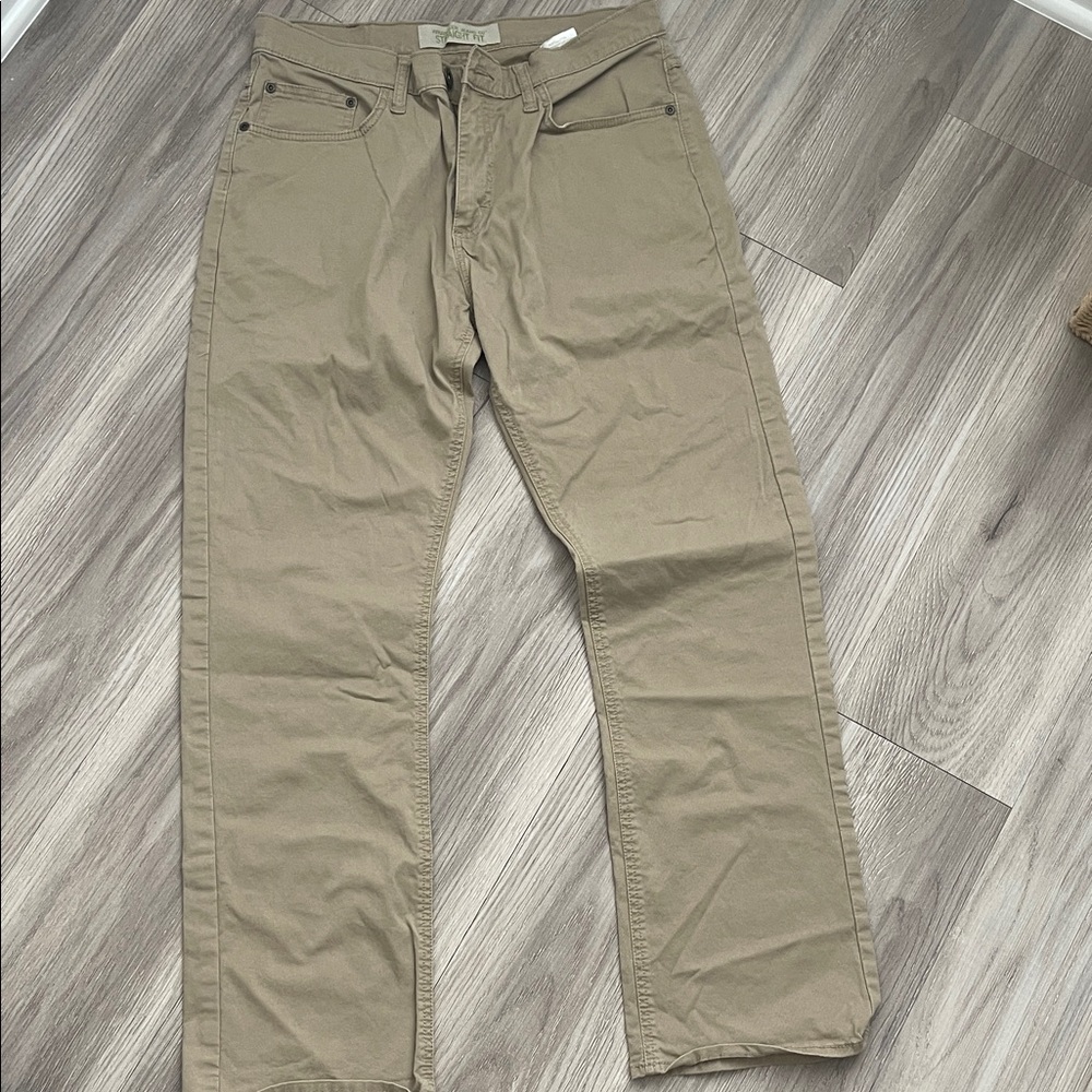 Wrangler Men's Straight Jeans in Tan